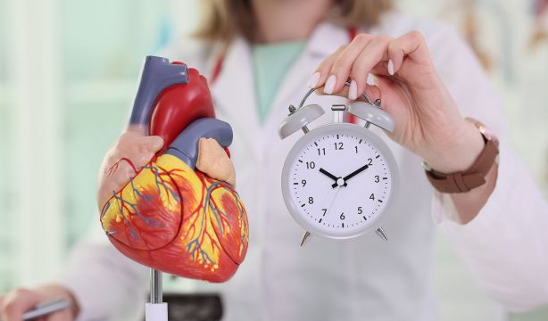 Niveles altos de ácido úrico se asocian a mayor riesgo cardiovascular en mujeres mayores de 50