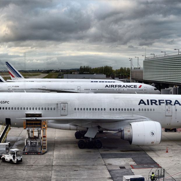 Aviones de Air France en el Aeropuerto Charles de Gaulle de París (BigStock)