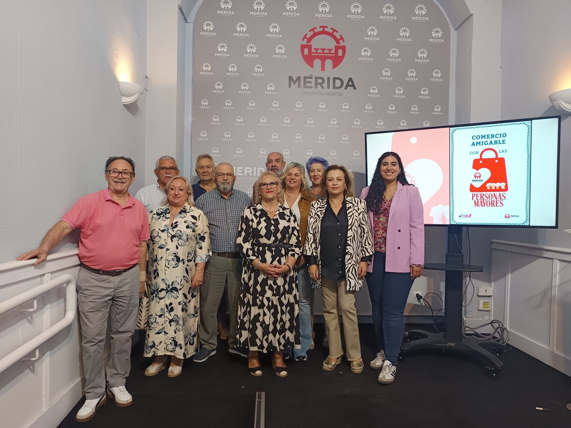 Mérida impulsa la campaña 'Comercio Amigable para los Mayores' para una economía más inclusiva (Europa Press)