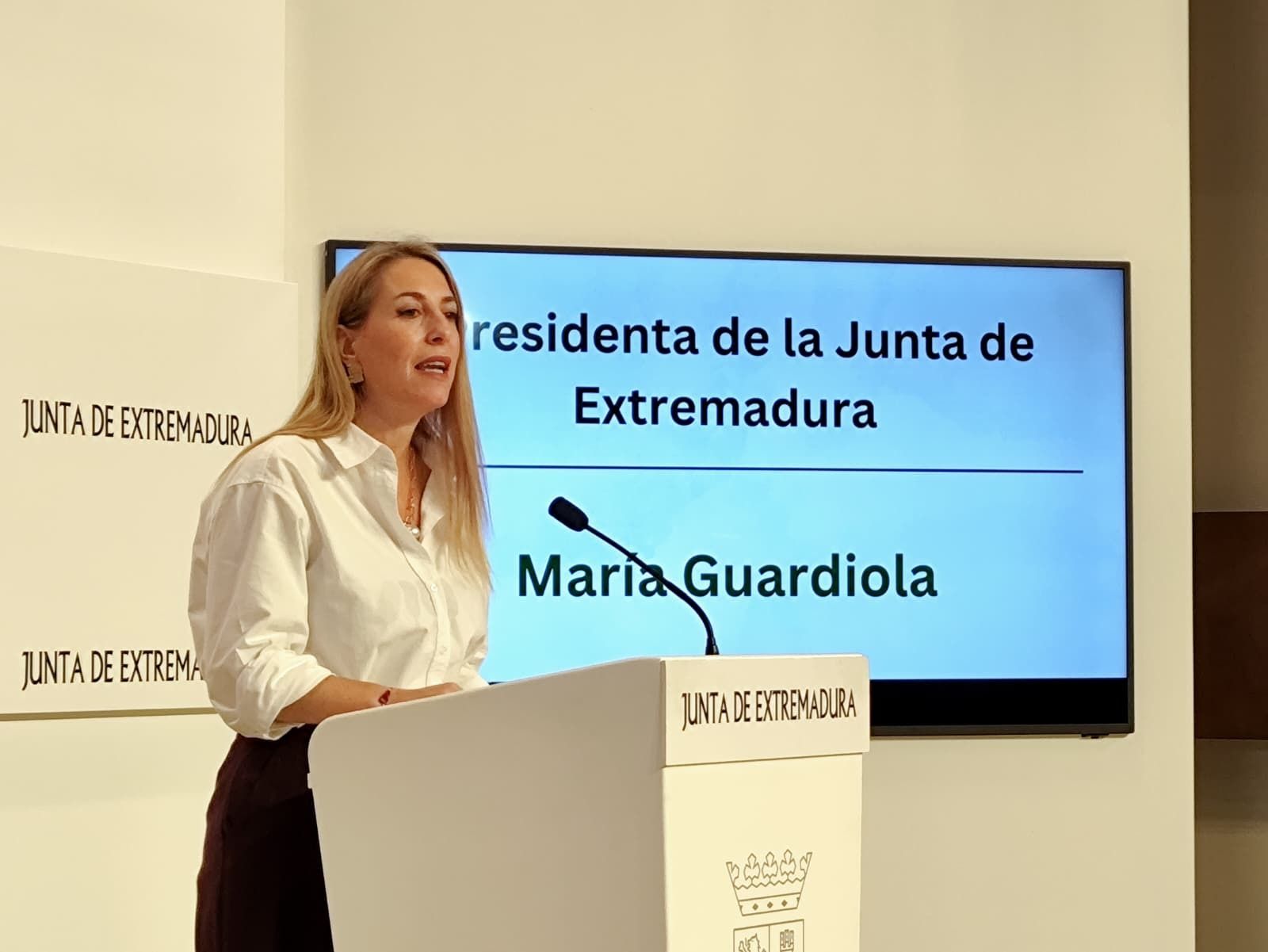 Extremadura celebrará elecciones autonómicas el 21 de diciembre