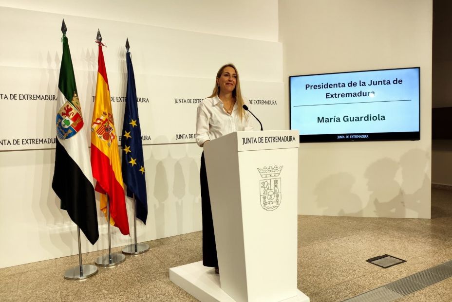 EuropaPress 7060275 presidenta junta extremadura maria guardiola rueda prensa sede presidencia EuropaPress 7060275 presidenta junta extremadura maria guardiola rueda prensa sede presidencia