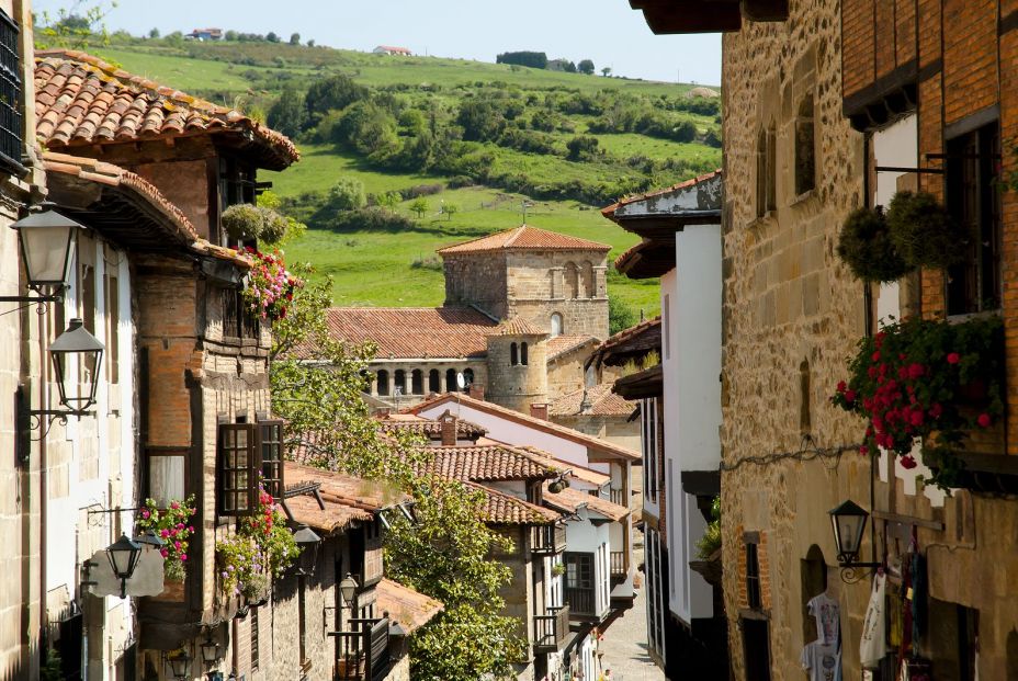 bigstock Canton Street  Santillana Del 311013496