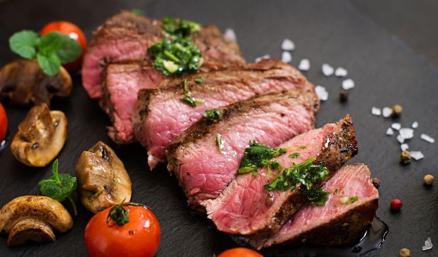Un carnicero rescata el truco "de las abuelas" para que la carne de ternera no quede dura 