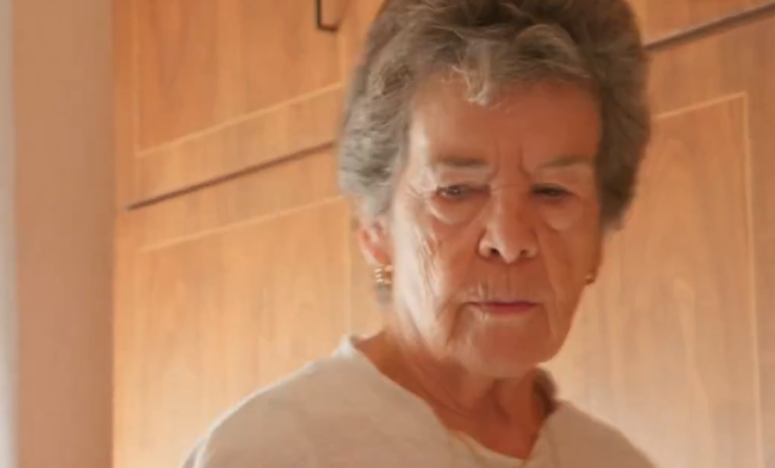 Maricarmen se queda: suspendido el desahucio de la mujer de 87 años que lleva 70 años en su casa Maricarmen se queda: suspendido el desahucio de la mujer de 87 años que lleva 70 años en su casa