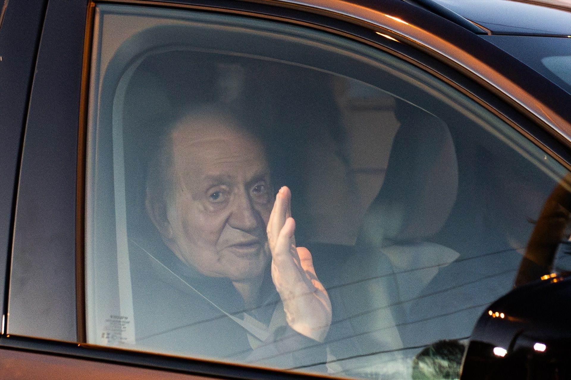 EuropaPress 5823899 rey emerito juan carlos saluda llegada sanxenxo 13 marzo 2024 sanxenxo (1) EuropaPress 5823899 rey emerito juan carlos saluda llegada sanxenxo 13 marzo 2024 sanxenxo (1)