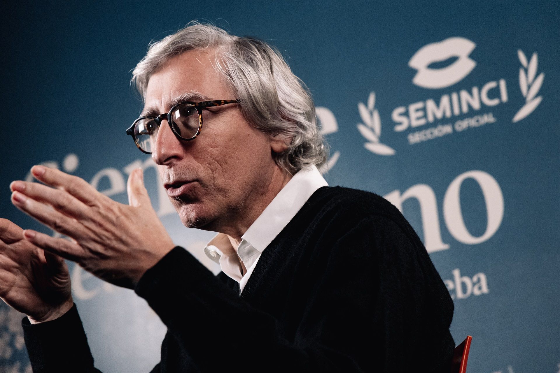 David Trueba rompe la "dictadura" del edadismo machista: "Una mujer puede ser atractiva a los 50"