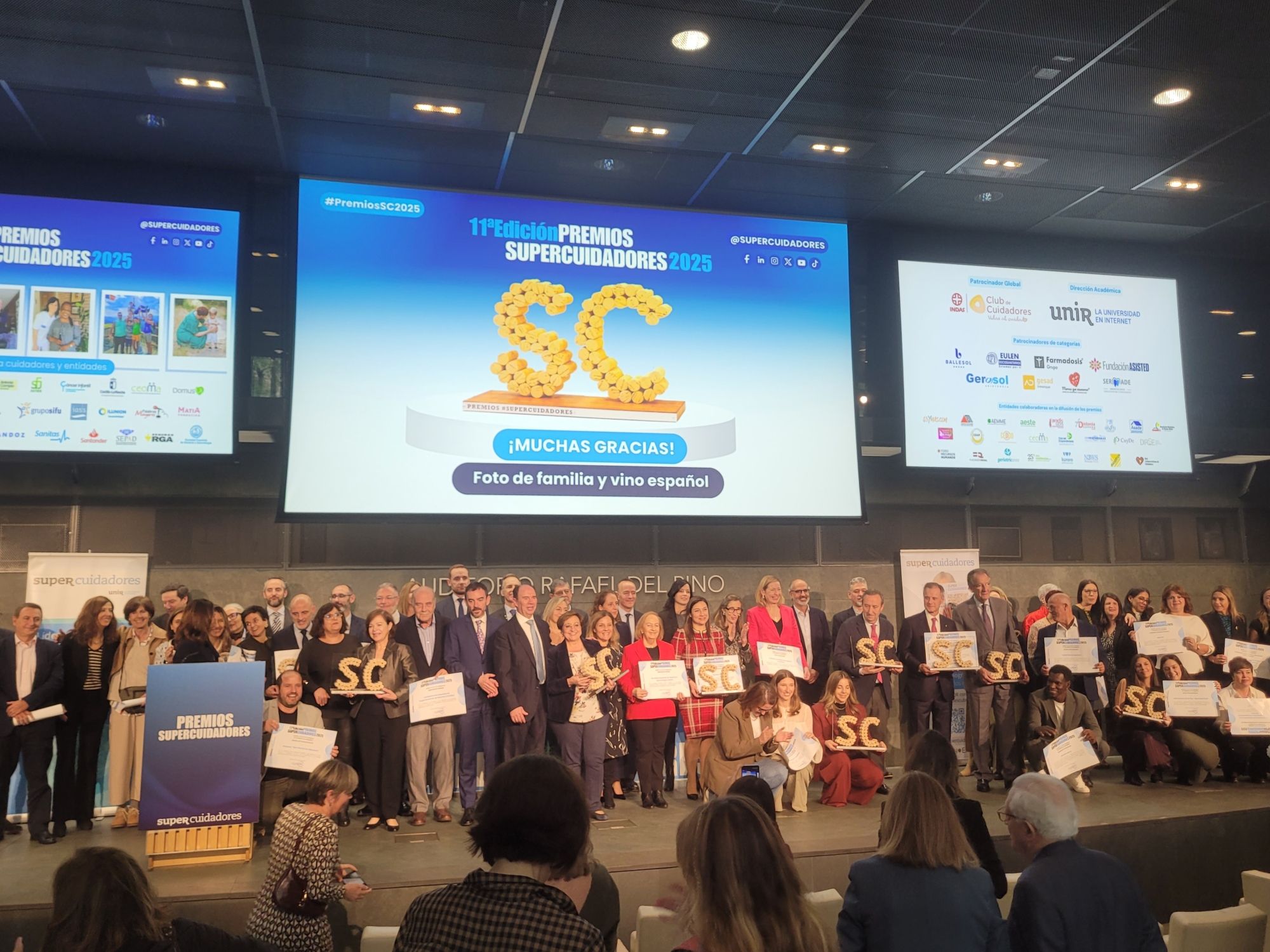 Supercuidadores entrega sus premios a 6 cuidadores y 26 entidades comprometidas con los cuidados