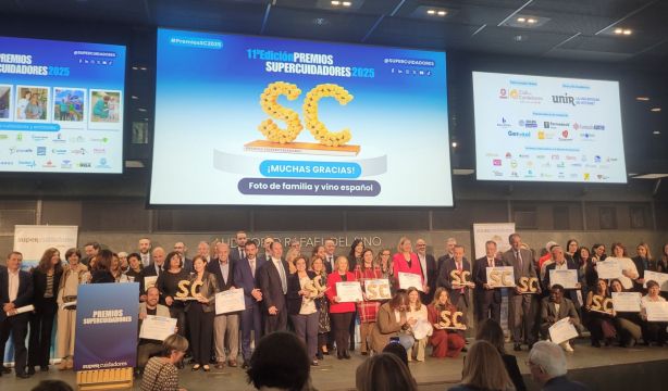 Supercuidadores entrega sus premios a 6 cuidadores y 26 entidades comprometidas con los cuidados Supercuidadores entrega sus premios a 6 cuidadores y 26 entidades comprometidas con los cuidados