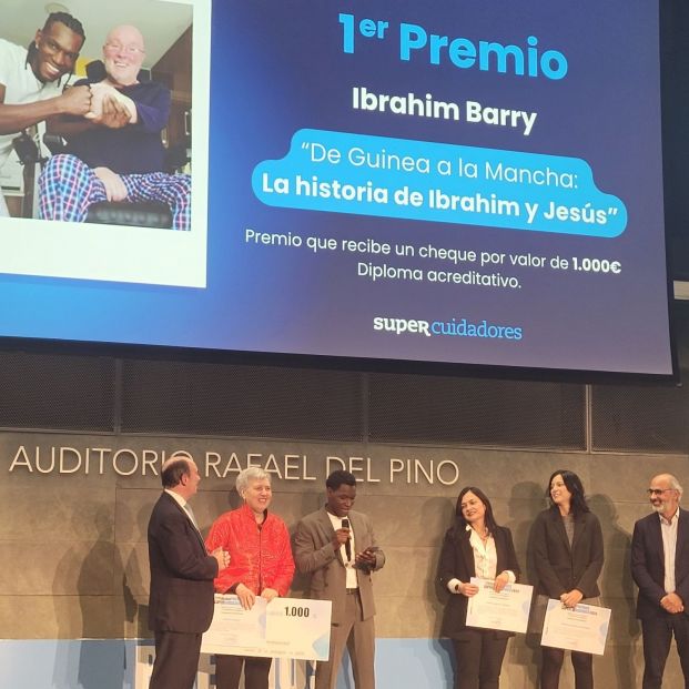 SUPERCUIDADORES entrega sus premios a 6 cuidadores y 26 entidades comprometidas con los cuidados SUPERCUIDADORES entrega sus premios a 6 cuidadores y 26 entidades comprometidas con los cuidados