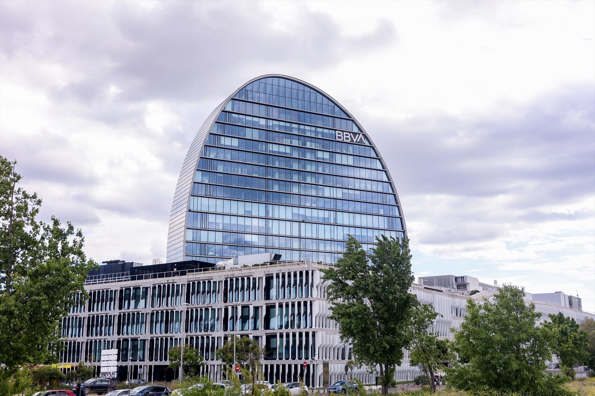 Pago de las pensiones y paga extra en noviembre de 2025: ¿qué día se cobra la pensión en BBVA?. Foto: Europapress