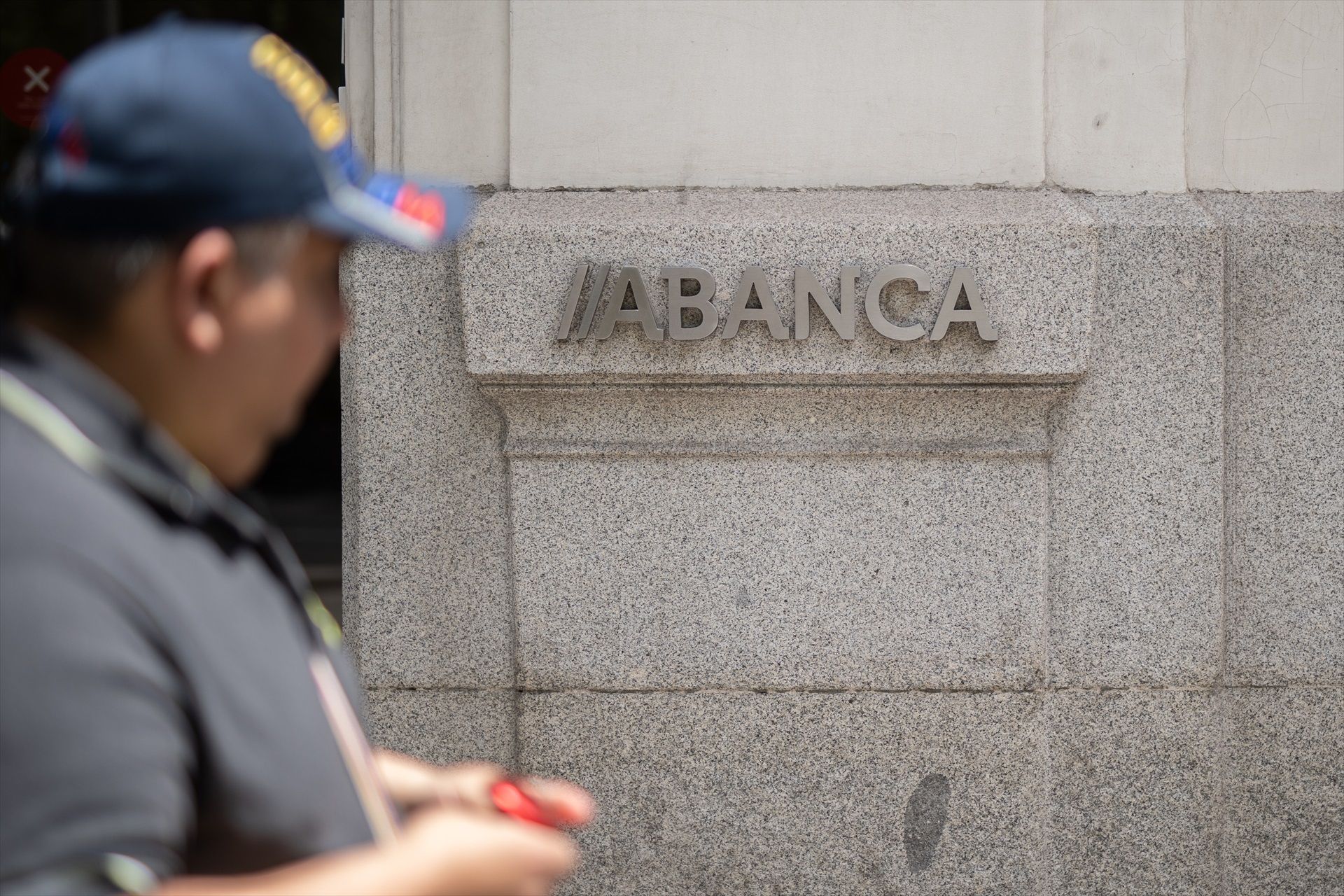 Pago de las pensiones y paga extra en noviembre de 2025: ¿qué día se cobra la pensión en Abanca?. Foto: EuropaPress 