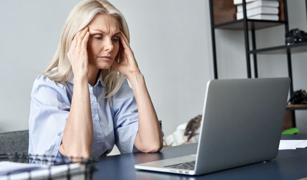 Cómo evitar las cefaleas en Navidad: los consejos de una neuróloga