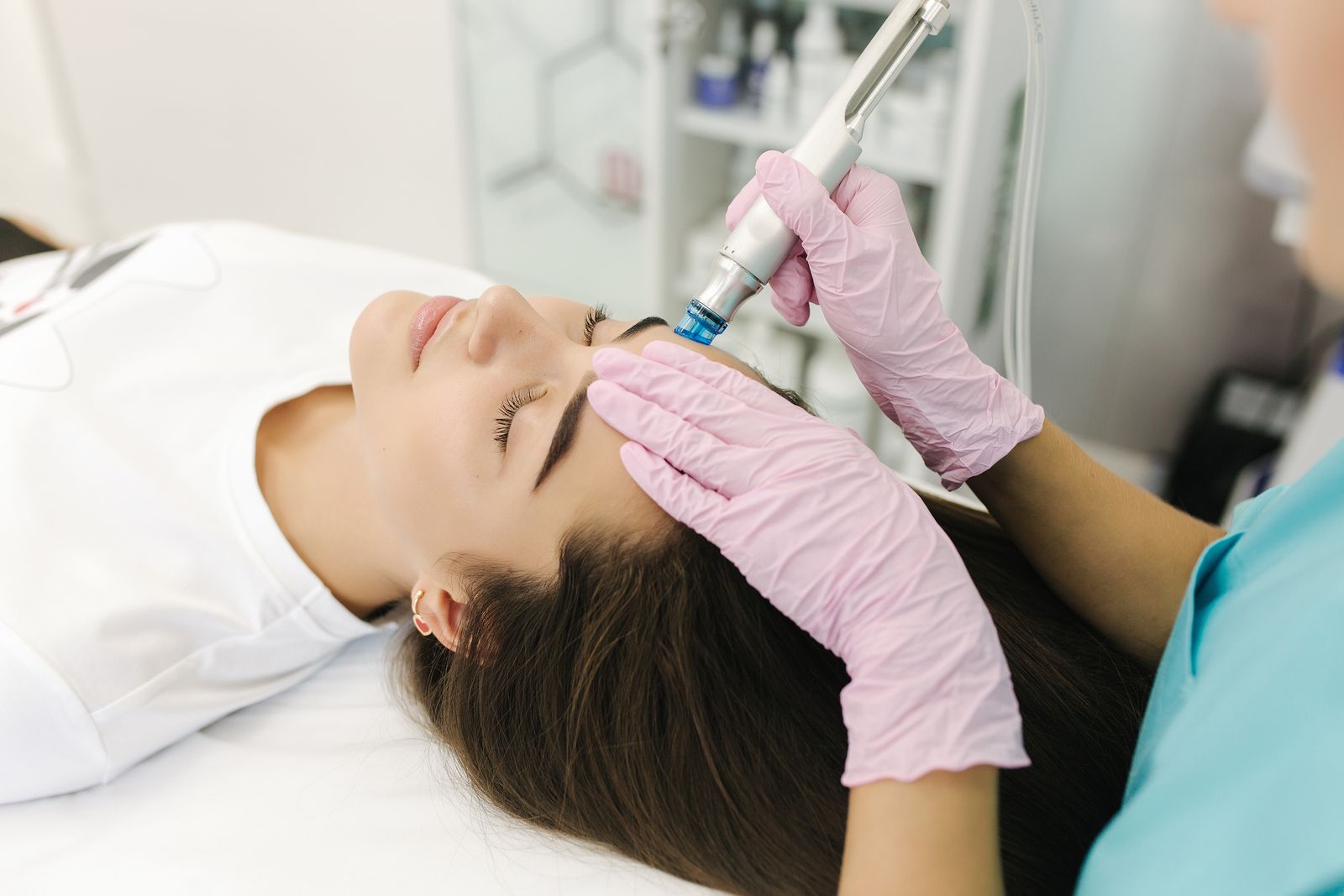 ¿La dermoabrasión para el rejuvenecimiento facial es recomendable cumplidos los 65? ¿La dermoabrasión para el rejuvenecimiento facial es recomendable cumplidos los 65?