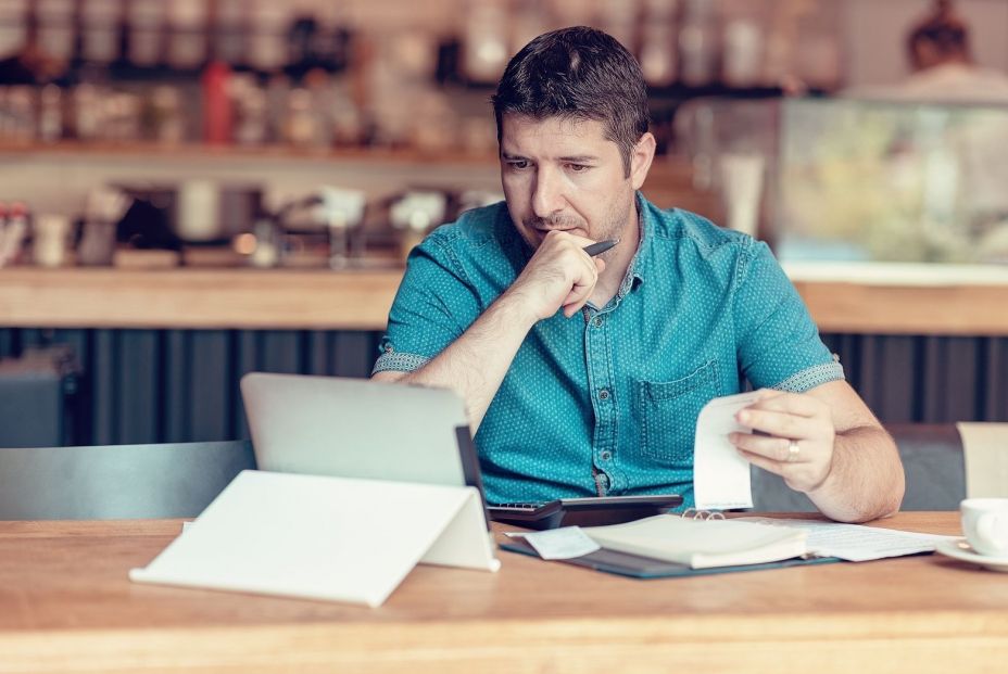 Asociaciones de autónomos reclaman bonificar las cuotas a quien gane menos del salario mínimo