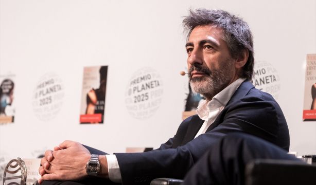 Juan del Val: "No hay ninguna novela que haya gustado a todo el mundo y con la mía pasará igual"