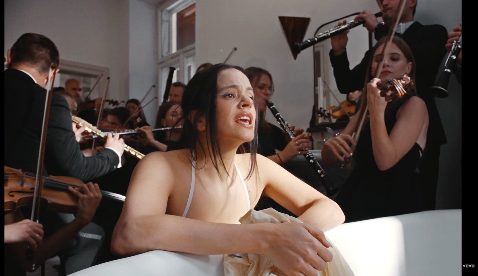 Se filtra en redes sociales el nuevo disco de Rosalía, 'Lux', a pocos días de su publicación oficial