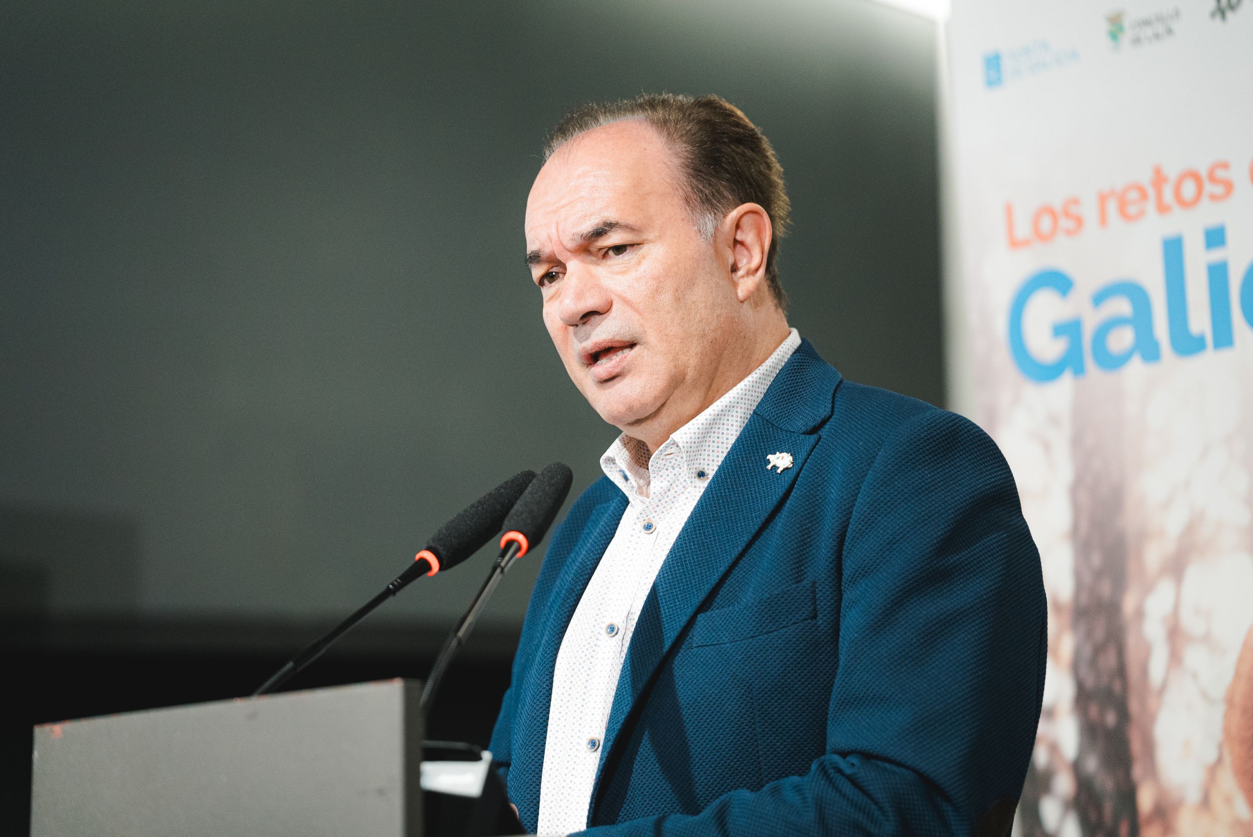 José Crespo, alcalde de Lalín: "Los sénior de la Galicia rural no se jubilan nunca" José Crespo, alcalde de Lalín: "Los sénior de la Galicia rural no se jubilan nunca"