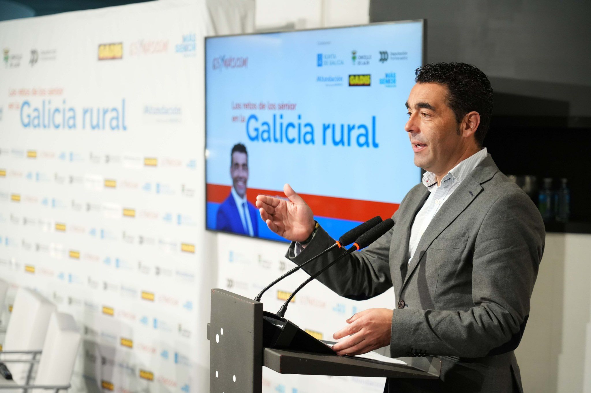 Luis López, presidente de la Diputación de Pontevedra: "Hay mucho futuro más allá de las ciudades". Foto: Diputación de Pontevedra Luis López, presidente de la Diputación de Pontevedra: "Hay mucho futuro más allá de las ciudades". Foto: Diputación de Pontevedra