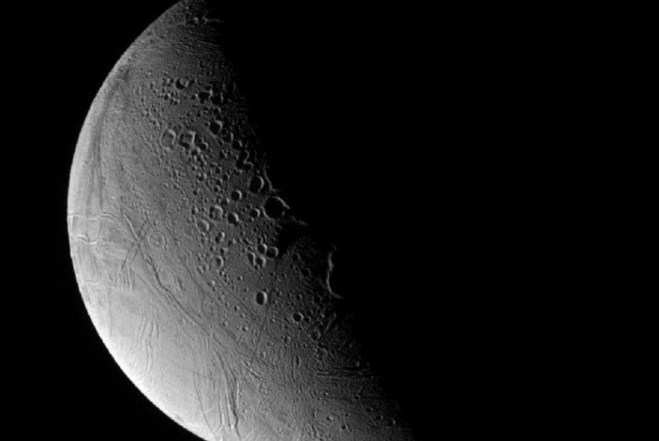 EuropaPress 5958986 encelado luna helada saturno fotografiada distancia 141000 kilometros sonda EuropaPress 5958986 encelado luna helada saturno fotografiada distancia 141000 kilometros sonda