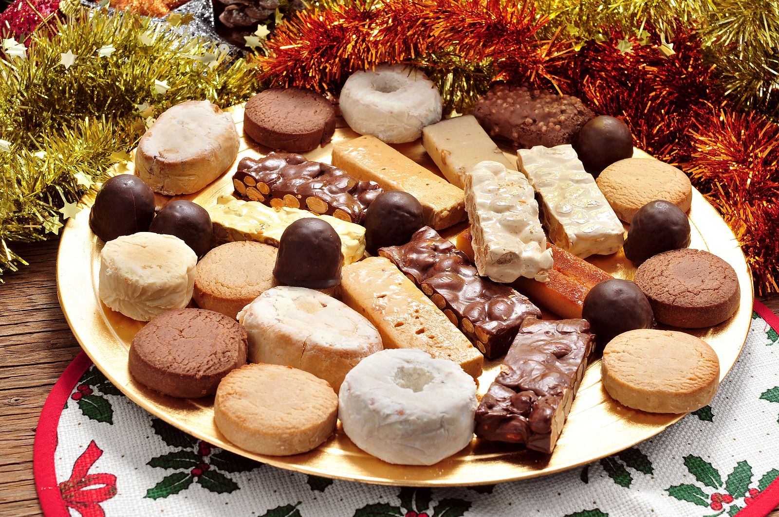 Mercadona lanza su nueva colección de turrones para esta Navidad. Foto: Bigstock.