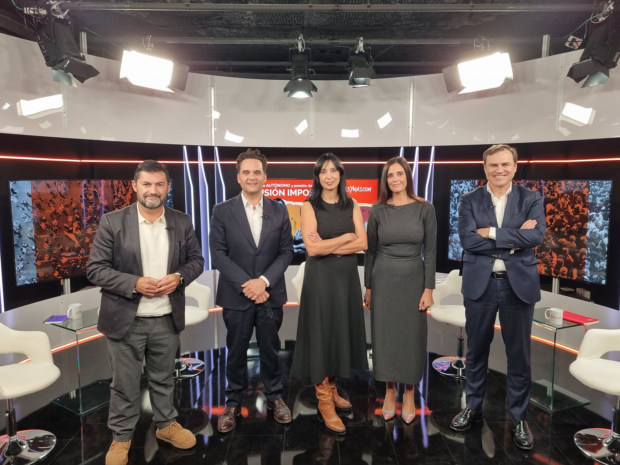 Urge mejorar el 'paro' de los autónomos: "Solo el 40% puede acogerse al cese de actividad" Urge mejorar el 'paro' de los autónomos: "Solo el 40% puede acogerse al cese de actividad"