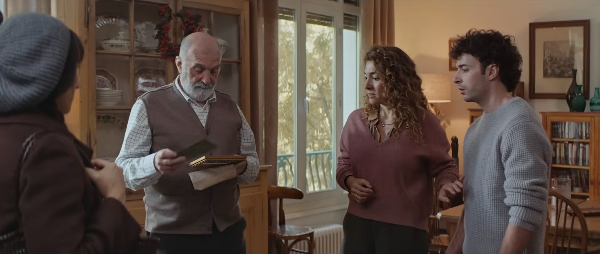 Así es el anuncio de la Lotería de Navidad 2025: la historia de un décimo enmarcado de hace 30 años