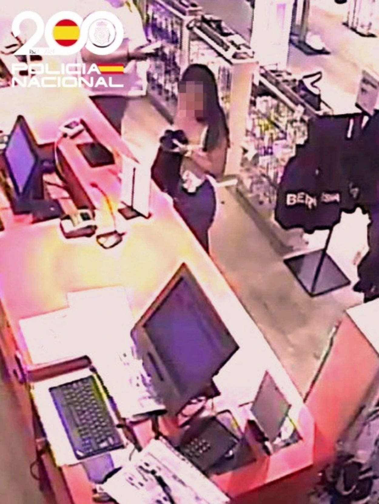 Tres personas detenidas por robar 15.000 euros a las mayores a las que cuidaba una de ellas