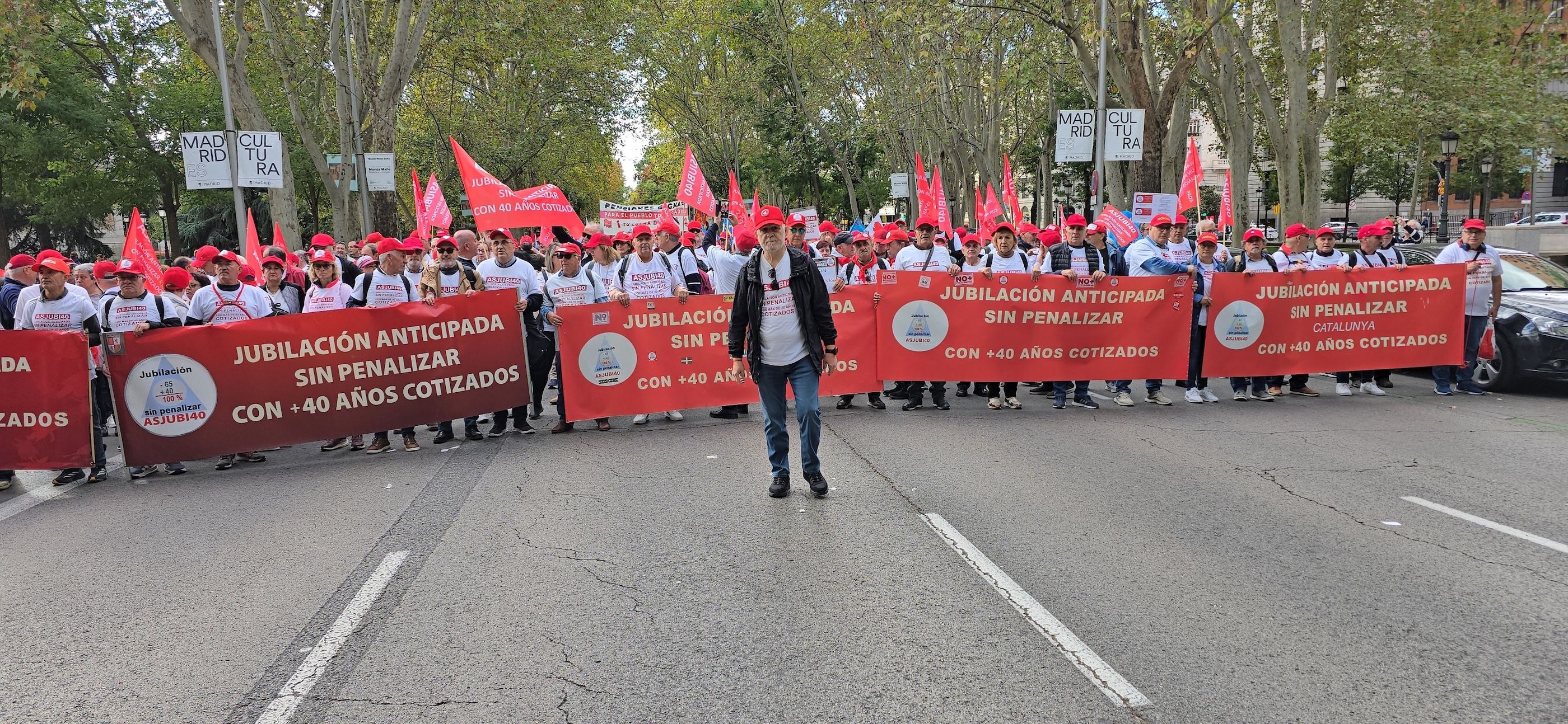 Día histórico para Asjubi40: el Congreso insta a despenalizar la pensión con 40 años cotizados