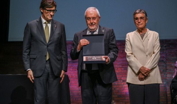 FATEC recibe la Placa Josep Trueta por su labor en la defensa de la salud y bienestar de los mayores