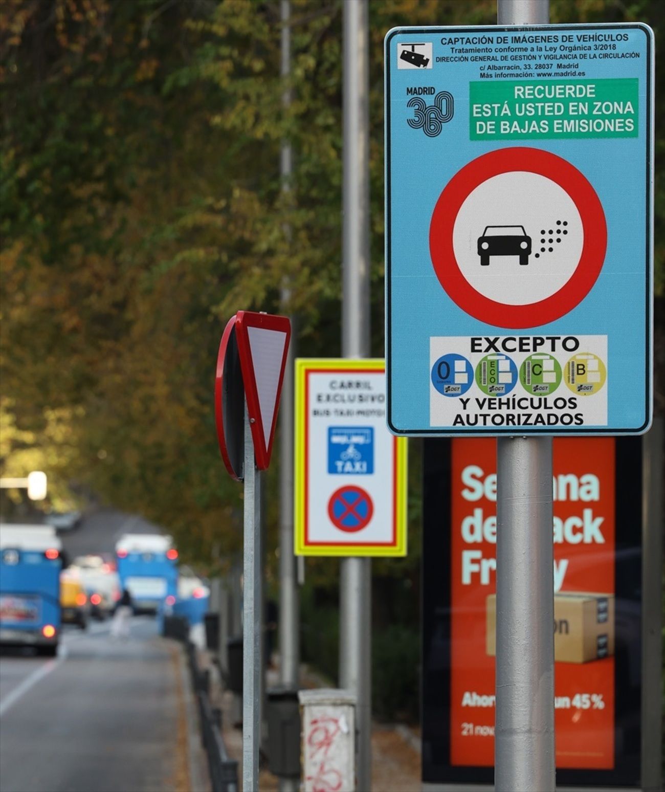 Crecen las reclamaciones por coches de ocasión, talleres y multas en ZBE. Fuente: EuropaPress.