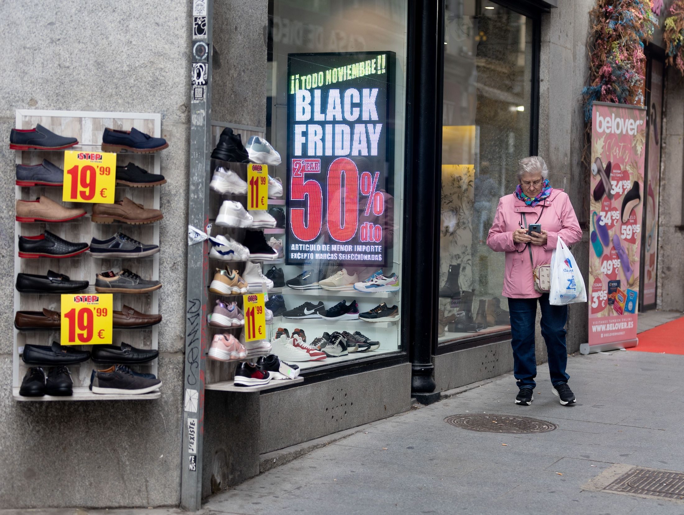 ¿Cuánto gastarán los españoles durante las rebajas del Black Friday?