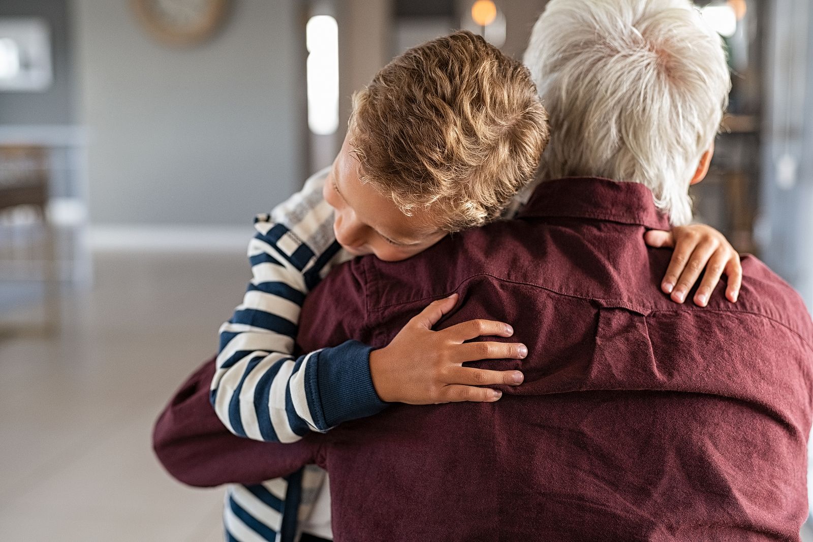 Aumentan los hogares en los que conviven abuelos y niños . Foto: Bigstock.