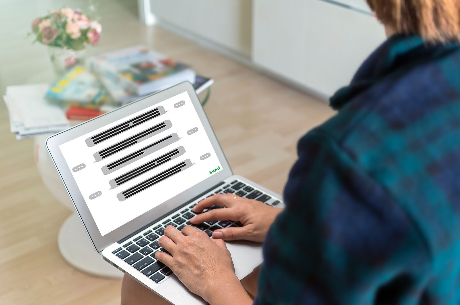 Los españoles no quieren chatbots en sus compras: el 60% prefiere la atención de una persona