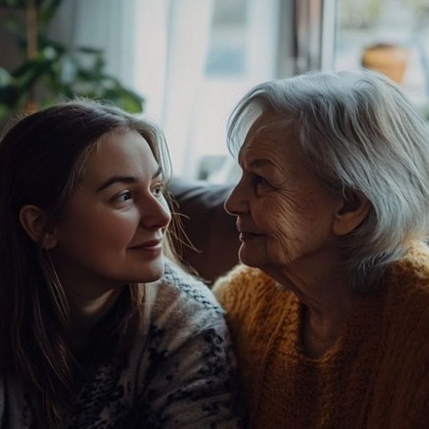 La convivencia y la soledad, una mezcla que castiga la salud de las cuidadoras mayores. Fuente: EuropaPress. La convivencia y la soledad, una mezcla que castiga la salud de las cuidadoras mayores. Fuente: EuropaPress.
