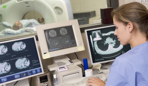 La IA detecta el primer biomarcador de imagen del estrés crónico. (Bigstock)