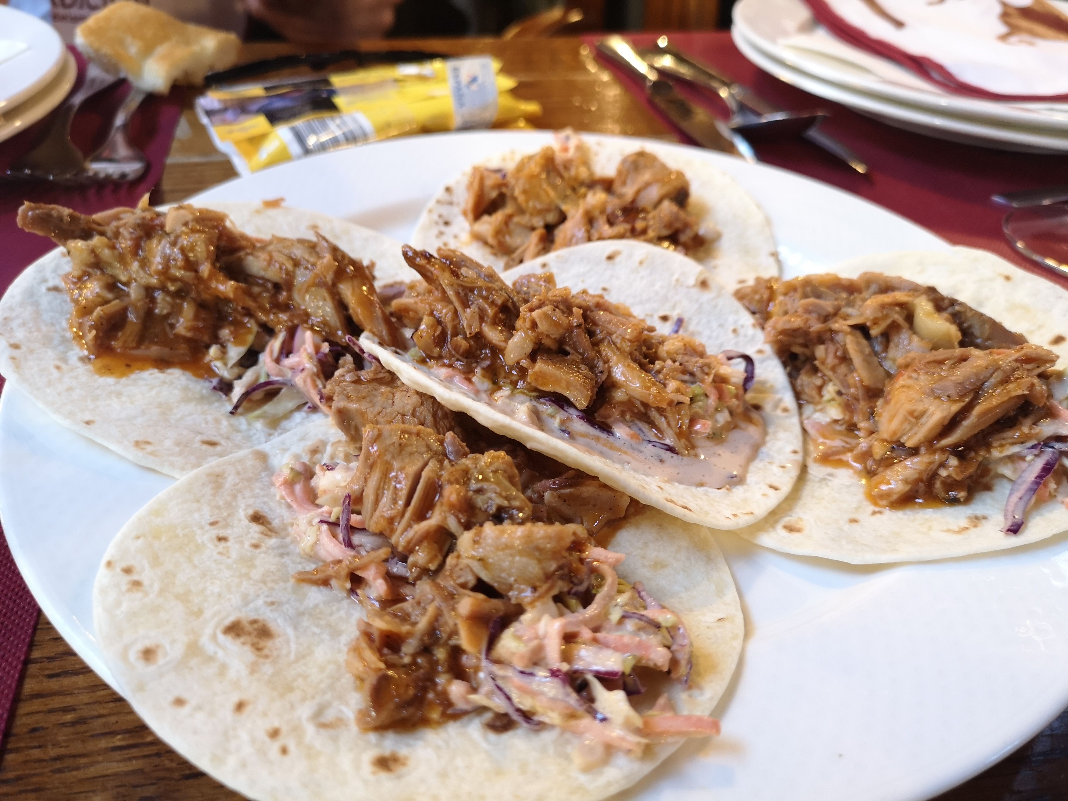 Los tacos de pulled pork forman parte del menú de las Matanzas. Imagen cedida por Virrey Palafox. Los tacos de pulled pork forman parte del menú de las Matanzas. Imagen cedida por Virrey Palafox.