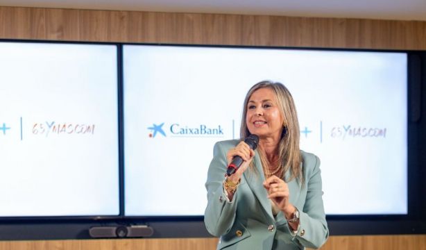 Olga García (CaixaBank): “Hay que vivir la madurez con plenitud y tomar nuestras propias decisiones"