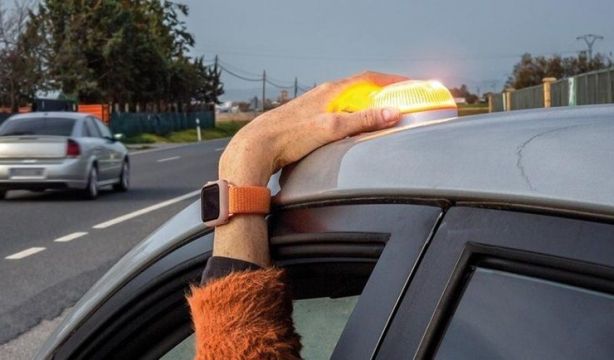 La ASESCON pide la devolución del IVA de las balizas obligatorias por la DGT