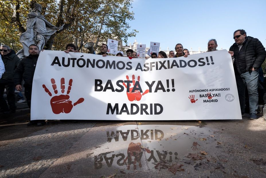 Manifestación de trabajadores autónomos a 30 de noviembre de 2025, en Madrid. Fuente: Diego Radamés / Europa Press