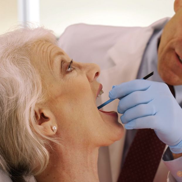 El dentista es un profesional clave en la detección precoz de diabetes e hipertensión. Fuente: BigStock. El dentista es un profesional clave en la detección precoz de diabetes e hipertensión. Fuente: BigStock.