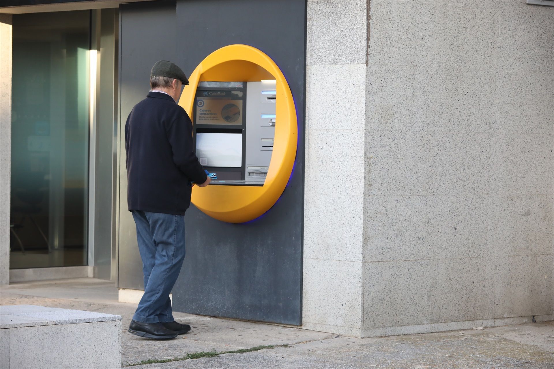 Pago de las pensiones en diciembre de 2025: ¿cuál es la fecha de cobro en cada banco?