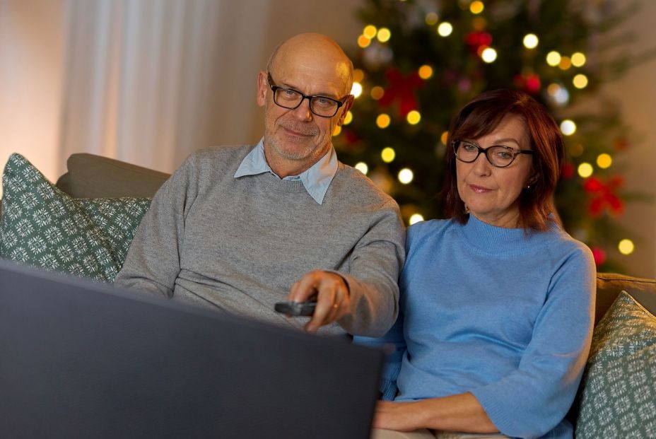 La distancia exacta a la que debes situar el sofá frente a la televisión para no dañar tu vista La distancia exacta a la que debes situar el sofá frente a la televisión para no dañar tu vista