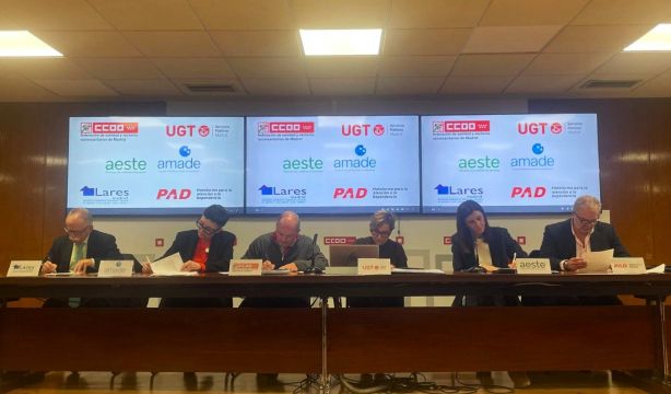 Patronales y sindicatos firman el I Convenio de Residencias y Centros de Día en Madrid