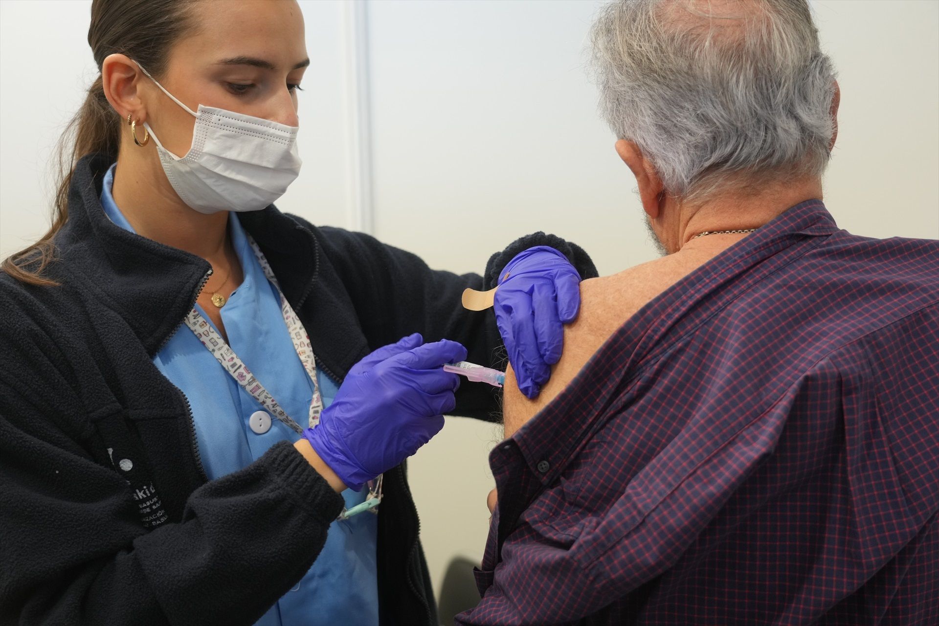 ¿Por qué la mitad de los mayores no se vacuna contra la gripe?