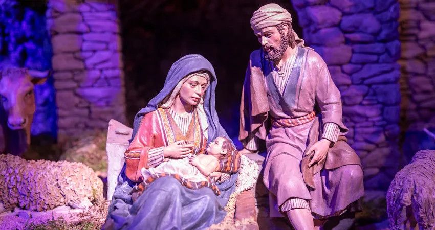 Belén del Ayuntamiento de Madrid en CentroCentro.png Belén del Ayuntamiento de Madrid en CentroCentro.png