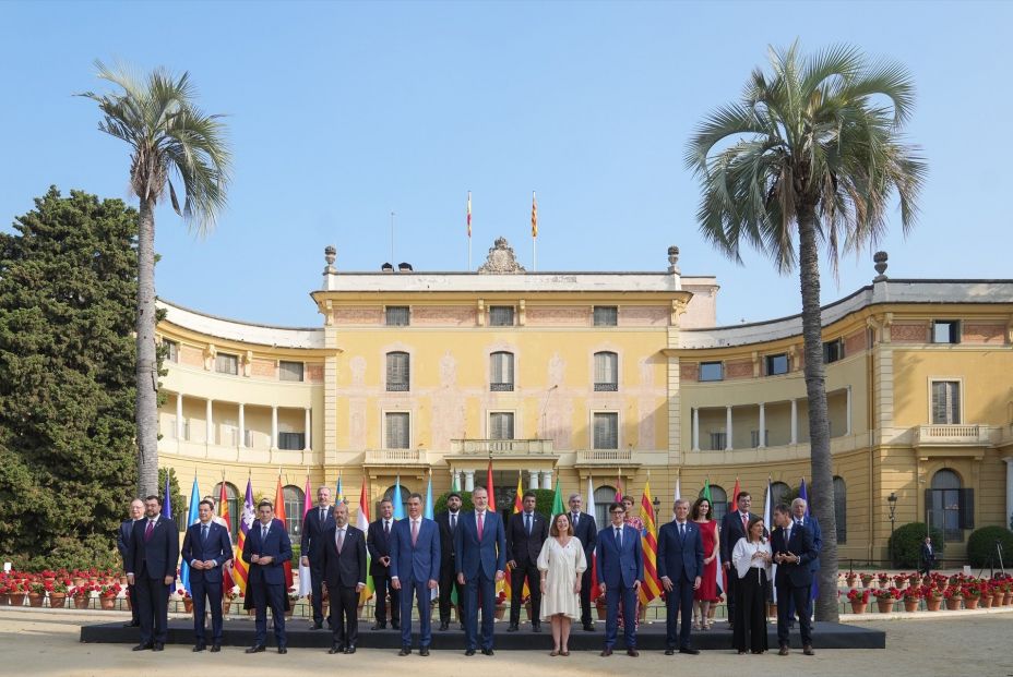 Al menos siete presidentes autonómicos prevén subirse el sueldo en 2026 Al menos siete presidentes autonómicos prevén subirse el sueldo en 2026