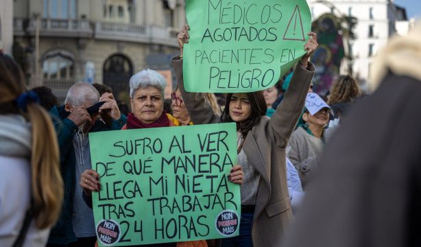 Los médicos de España, en huelga: qué piden y cómo impactará en consultas y urgencias