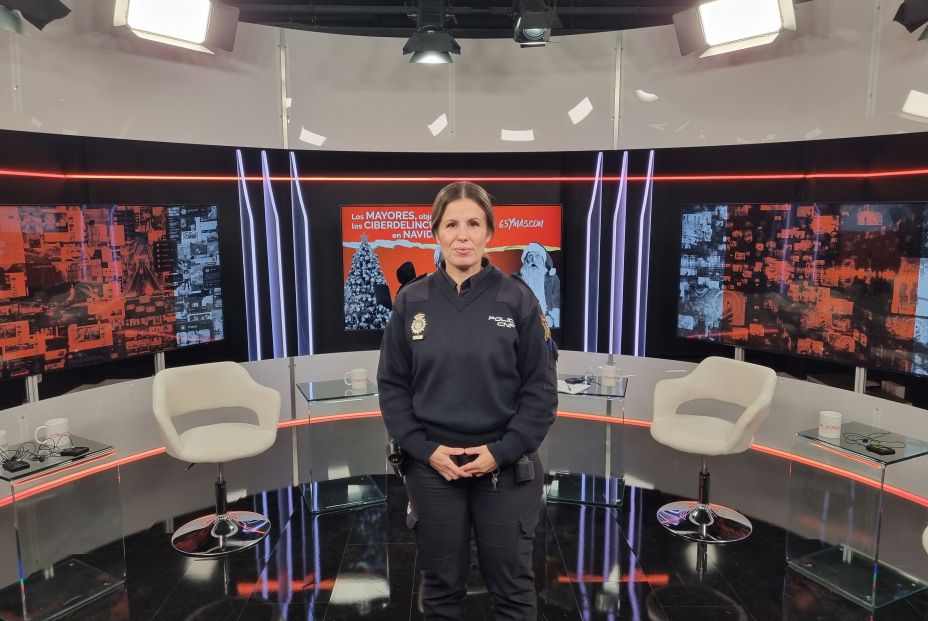 Susana, oficial de Policía