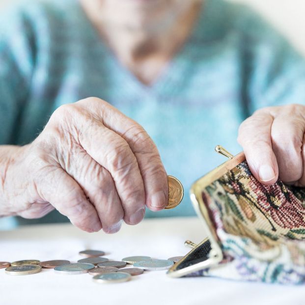 Brecha en pensiones: las mujeres cobran el 30% menos, peor dato que la media de la UE y la OCDE Brecha en pensiones: las mujeres cobran el 30% menos, peor dato que la media de la UE y la OCDE