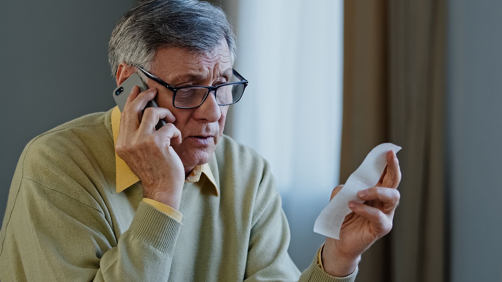 Victoria para los mayores: la ley que fija el derecho a ser atendido por una persona es una realidad